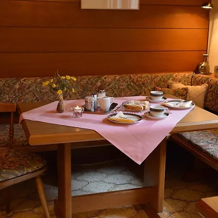 Fruhstuckspension Haus Freymann Bed & Breakfast *